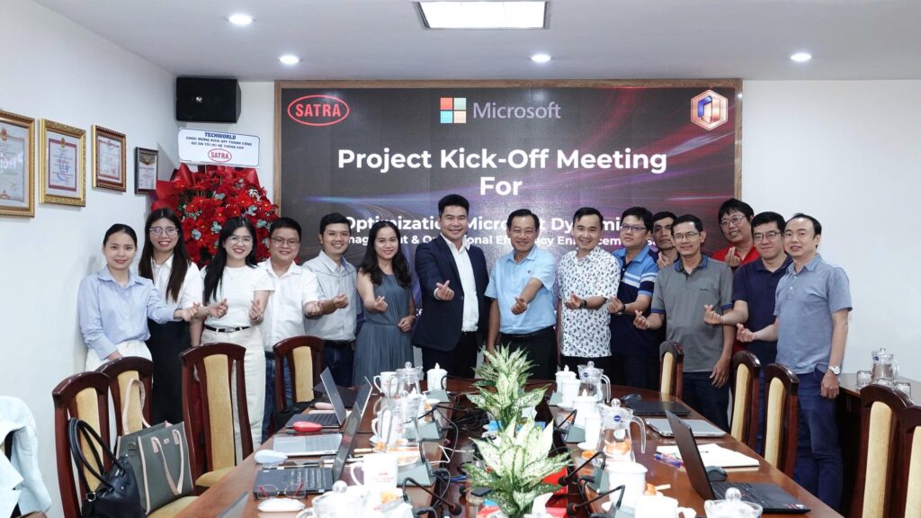 Äáº¡i diá»‡n SATRA vÃ  TECHWORLD táº¡i lá»… kick-off dá»± Ã¡n Microsoft Dynamics AX 2012